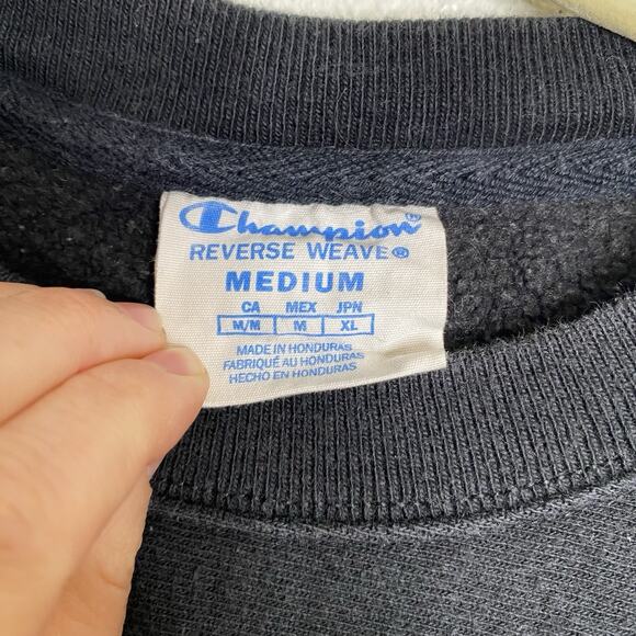 Women's CHAMPION Reverse Weave Athletic Sweatshirt Crew Neck Long Sleeve Medium - Picture 2 of 4